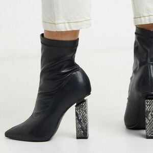 Z Code Z Black Pointed-Toe Ankle Boots with Textured Block Heel